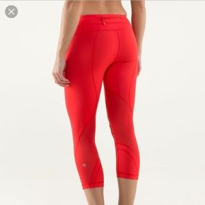 Lululemon Run Inspire Crops